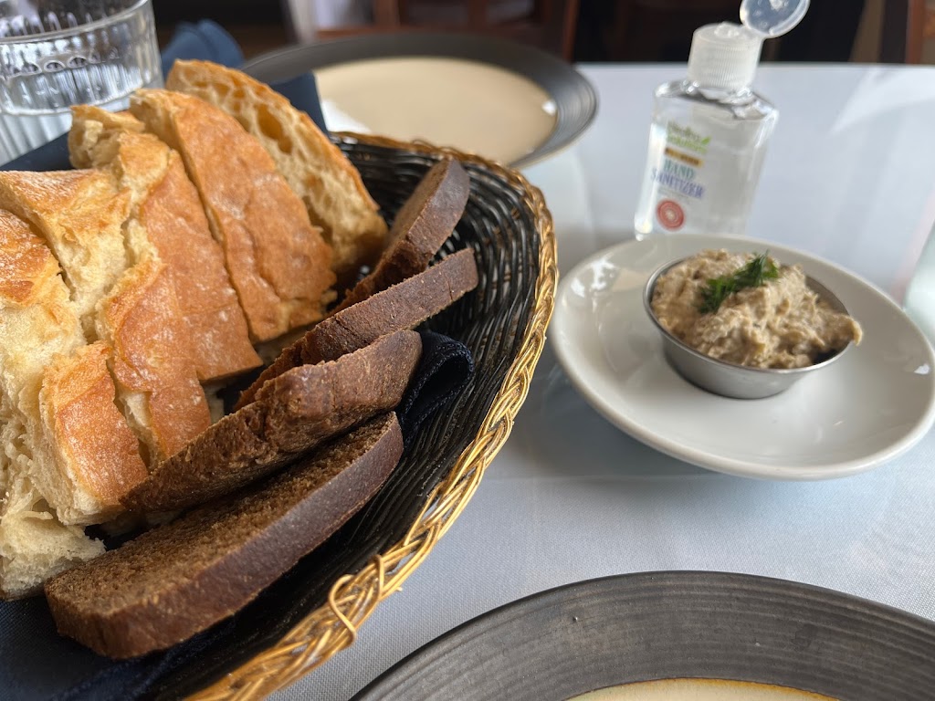 Kalinka Russian Cuisine | 1714 Victory Blvd, Glendale, CA 91201, USA | Phone: (747) 240-6868