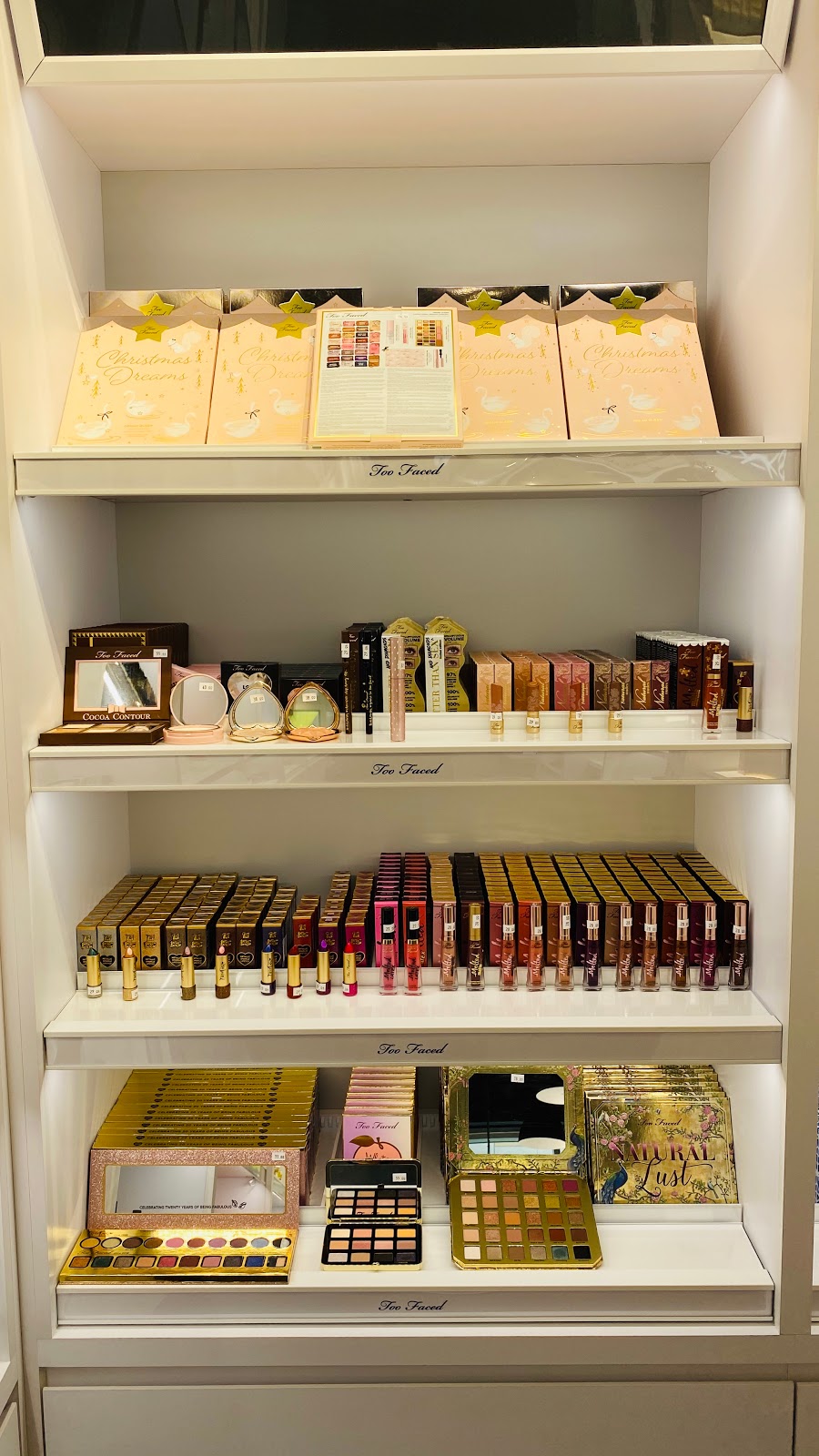 The Cosmetics Company Store | 300 Taylor Rd Space 615, Niagara-on-the-Lake, ON L0S 1J0, Canada | Phone: (905) 684-5171