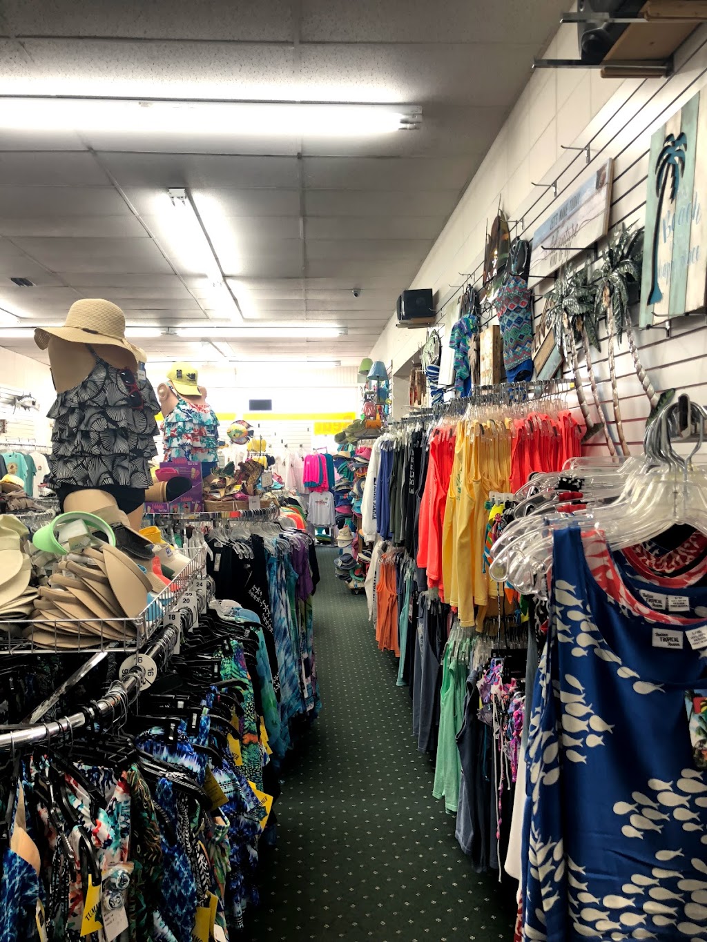 Island Trader | 5336 Gulf Dr, Holmes Beach, FL 34217 | Phone: (941) 778-5909