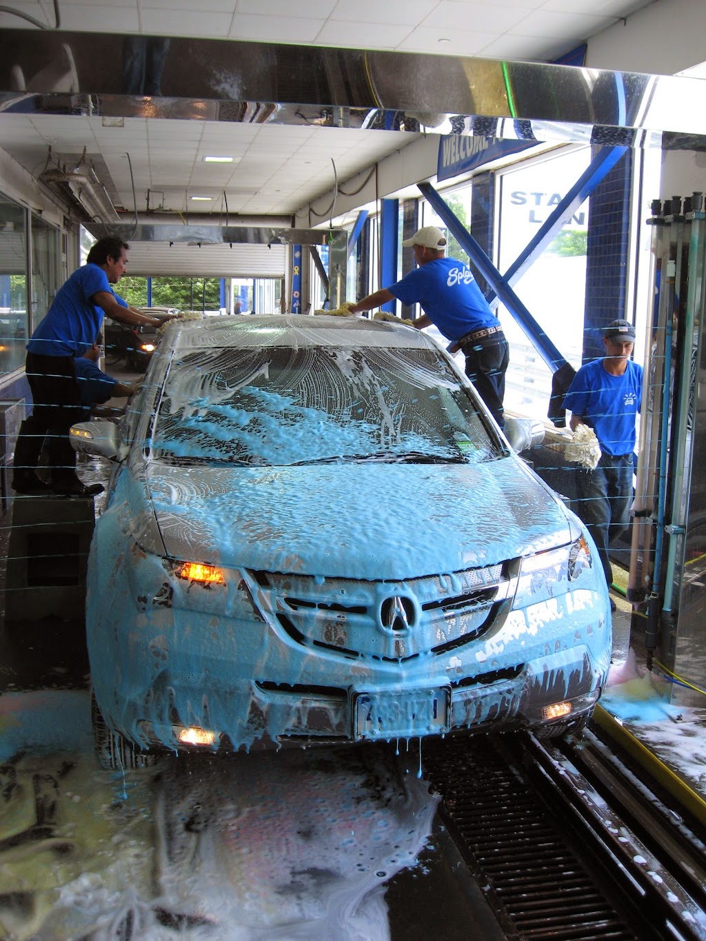 Splash Car Wash | 649 Hope St, Stamford, CT 06907, USA | Phone: (203) 975-8600