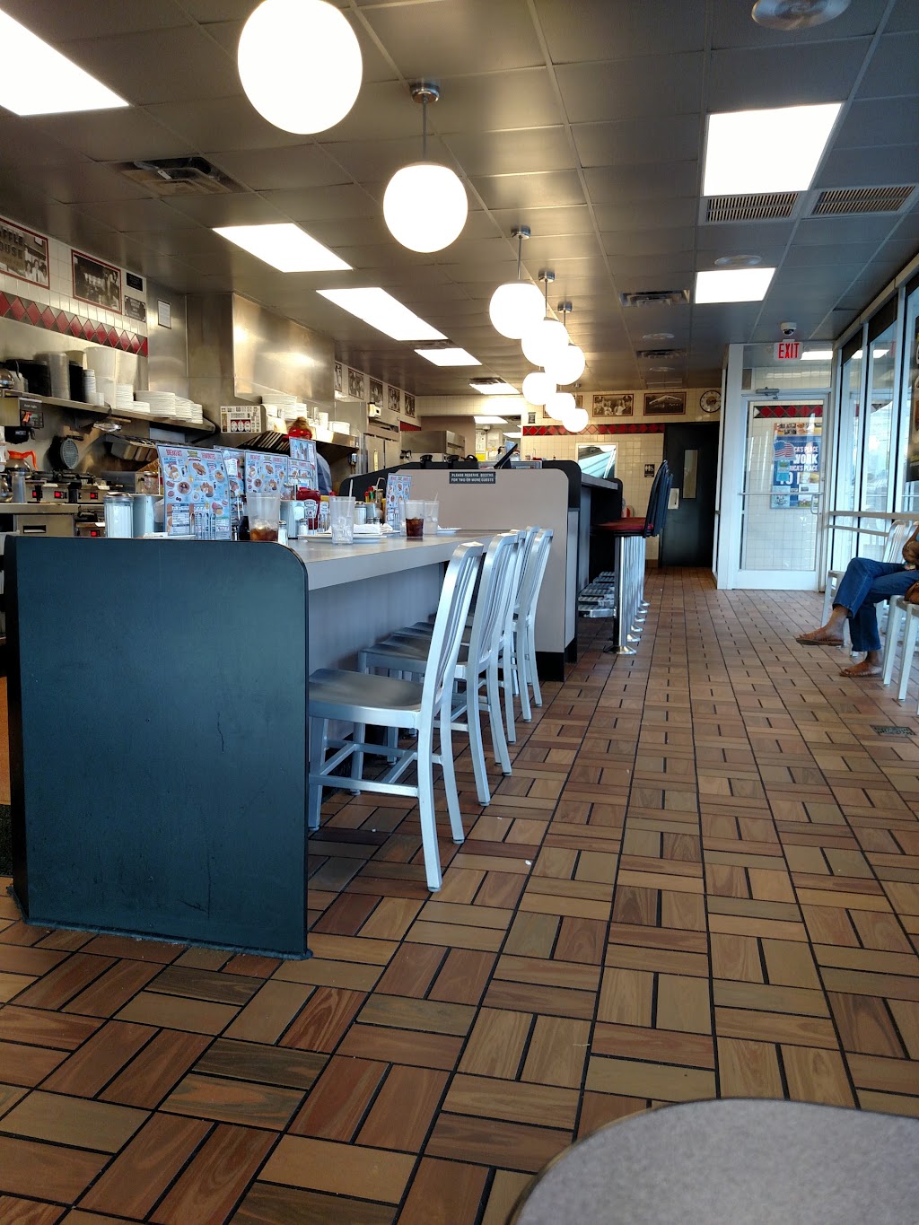 Waffle House | 102 Pearces Rd, Zebulon, NC 27597, USA | Phone: (919) 404-4600