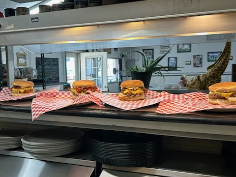 Linda’s Lakeside Diner | 11090 Texanna Rd, Porum, OK 74455, USA | Phone: (918) 570-9094