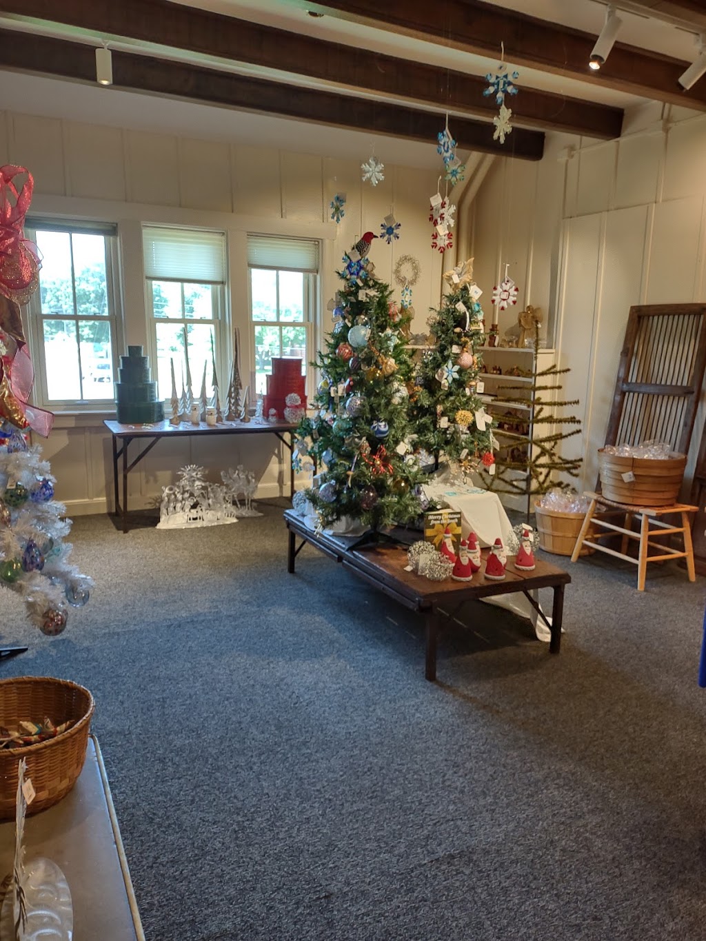 Log House Craft Gallery | 200 Estill St, Berea, KY 40404 | Phone: (859) 985-3226