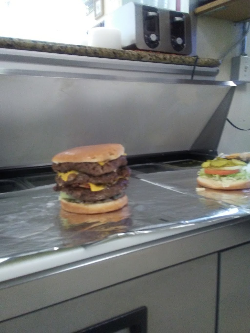 Giant Burger | 405 W B.C. Rhome Ave, Rhome, TX 76078, USA | Phone: (817) 638-2057
