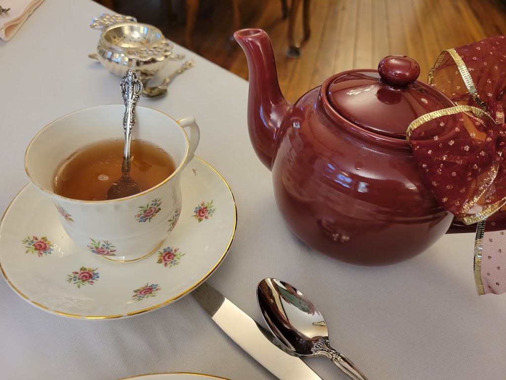 Hearts Desire Tea Room | 306 E College St, Columbiana, AL 35051, USA | Phone: (205) 669-1450