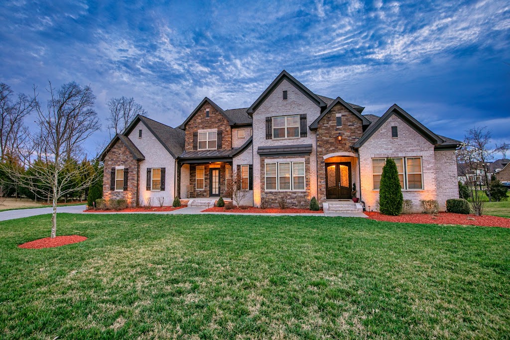 Valerie Nicgorski - Team Triumph - Bob Parks Realty | 1535 E Northfield Blvd, Murfreesboro, TN 37130, USA | Phone: (615) 785-4572