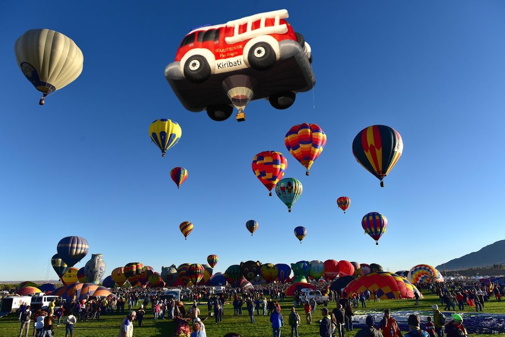 General Parking Balloon Fiesta | Gondola Gulch, Albuquerque, NM 87113, USA | Phone: (505) 821-1000