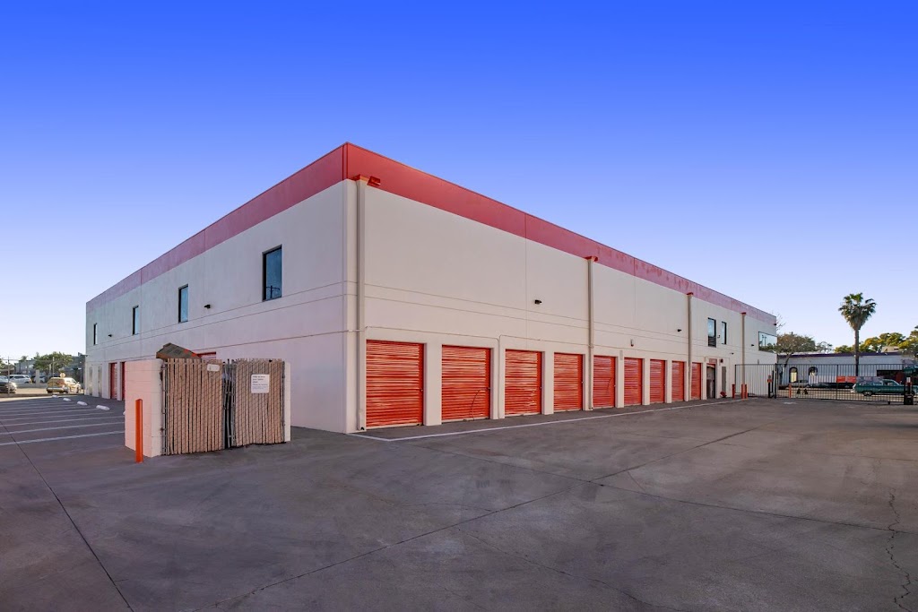 Public Storage | 3770 Crenshaw Blvd, Los Angeles, CA 90016, USA | Phone: (323) 391-3971