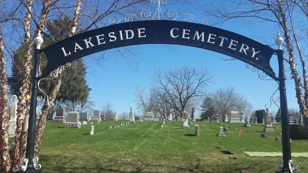 Lakeside Cemetery | 600 Lake St, Libertyville, IL 60048, USA | Phone: (847) 362-3033