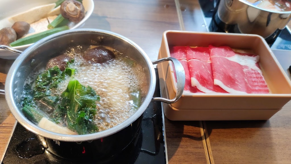 Gyujin Shabu Shabu & Sukiyaki Restaurant | Shop 301-303, 3/F, Causeway Bay Plaza I, 489 Hennessy Rd, Causeway Bay, Hong Kong | Phone: 2572 0988