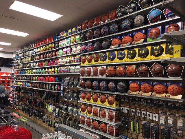 Hibbett Sports | 124 24th St, Columbus, NE 68601, USA | Phone: (402) 563-1866