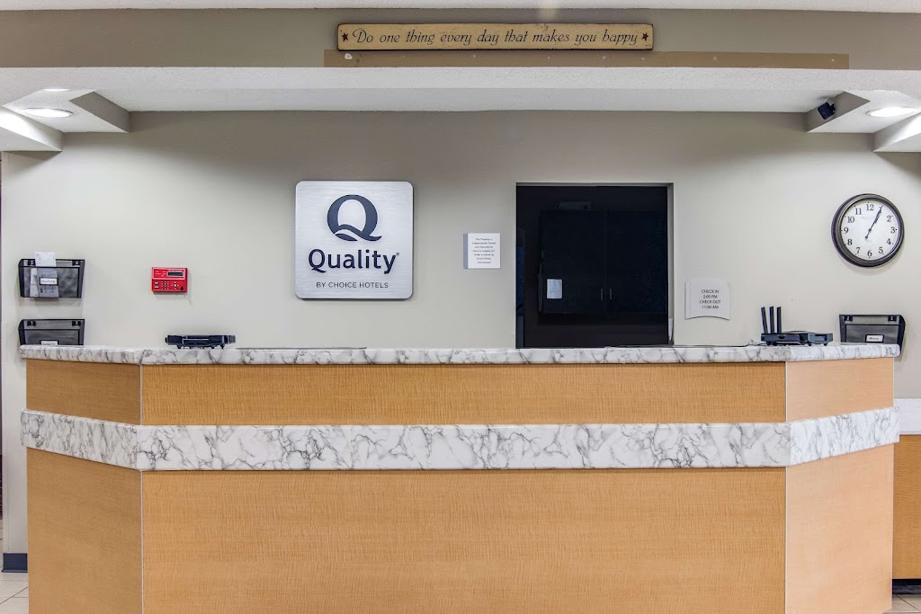 Quality Inn & Suites Grove City-Outlet Mall | 2049 Leesburg Grove City Rd, Mercer, PA 16137, USA | Phone: (724) 748-9920