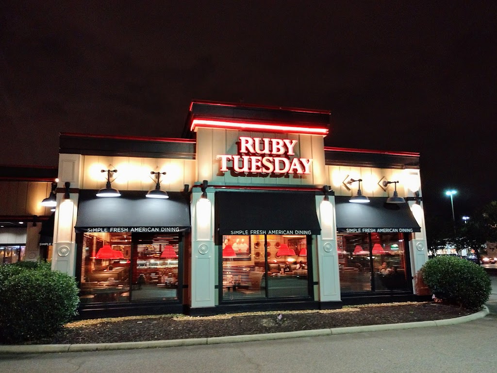 Ruby Tuesday | 1201 N Military Hwy, Norfolk, VA 23502, USA | Phone: (757) 461-5116