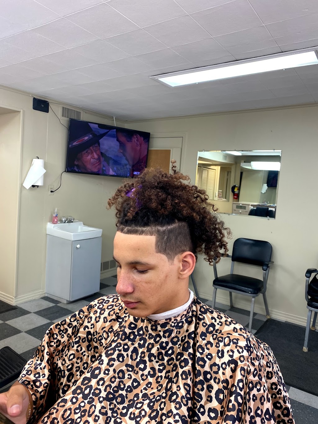 Jojos Family Barbershop | 3803 Belmont Blvd, Sarasota, FL 34232, USA | Phone: (813) 951-0365