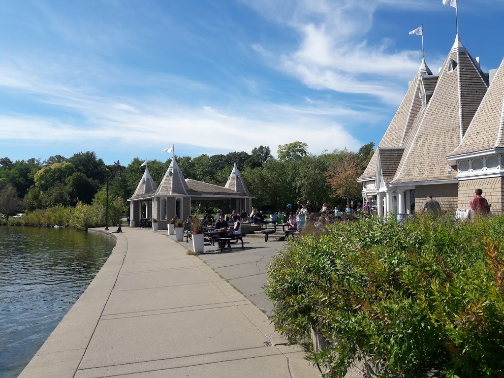 Lake Harriet Bandshell Park | 4135 W Lake Harriet Pkwy, Minneapolis, MN 55409, USA | Phone: (612) 230-6400