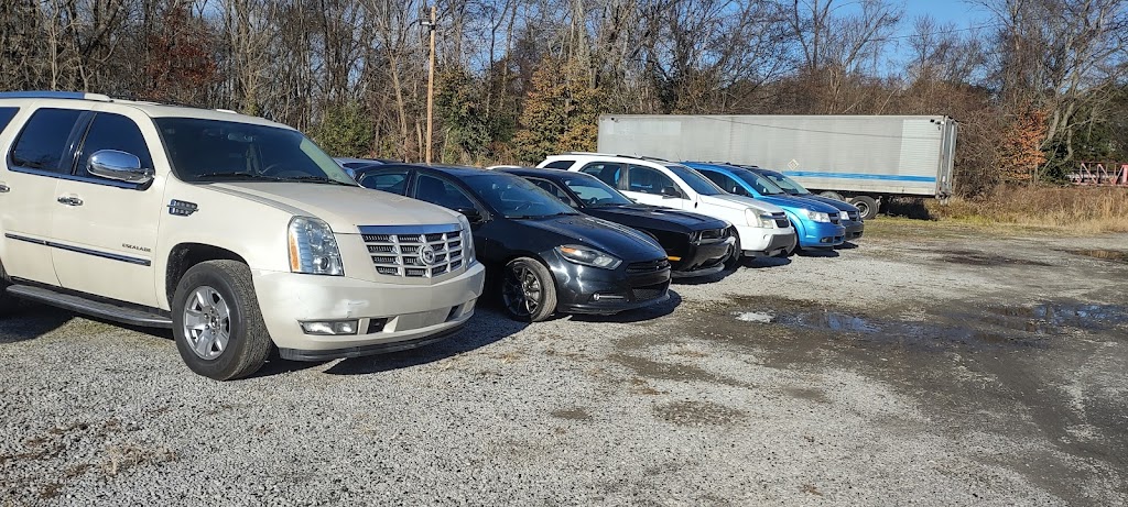 Family 1st Auto Sales & Services LLC | 720 State St, Guthrie, KY 42234, USA | Phone: (678) 506-0307