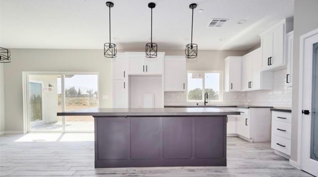 Heidi Gostanian, REALTOR | Realty One Group Empire | 13261 Spring Valley Pkwy #101, Victorville, CA 92395, USA | Phone: (760) 900-3798