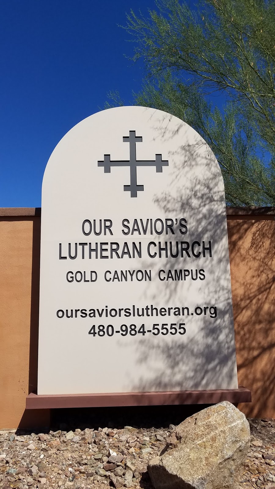 Our Saviors Lutheran Church | 5301 S Kings Ranch Rd, Gold Canyon, AZ 85118, USA | Phone: (480) 984-5555