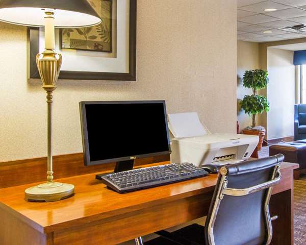 Quality Inn | 700 Sango Rd, Clarksville, TN 37043, USA | Phone: (931) 358-5800