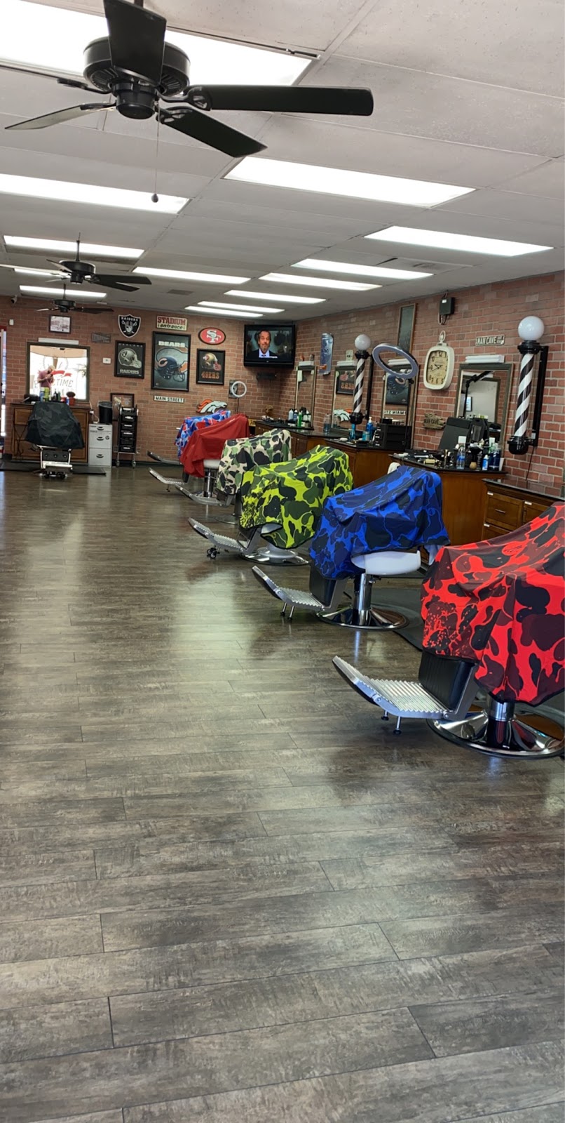 Prime Time Barber Shop | 1911 S Main St, Santa Ana, CA 92707, USA | Phone: (657) 247-4903