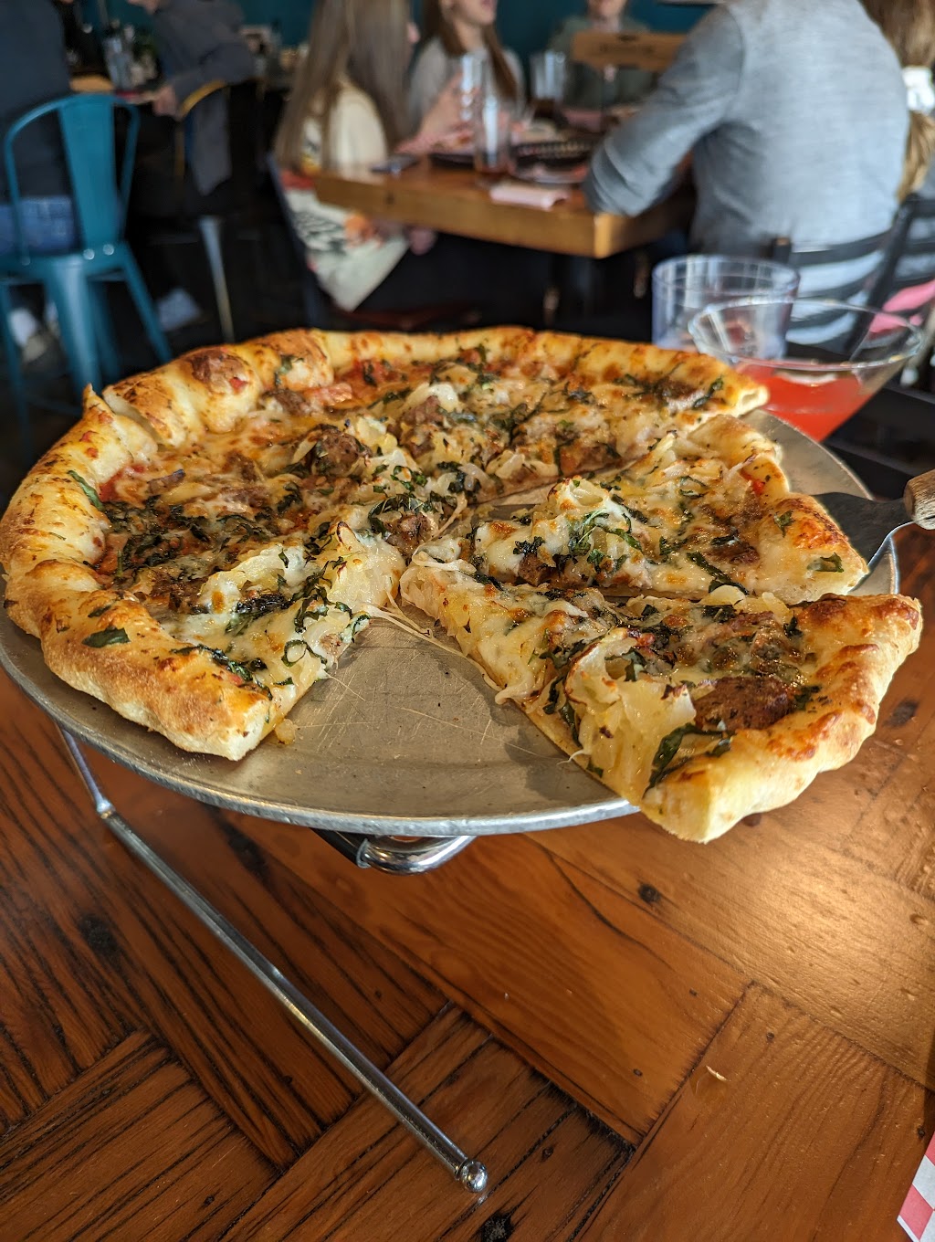 Walters303 Pizzeria & Publik House | Bow Mar | 5194 S Lowell Blvd, Littleton, CO 80123, USA | Phone: (303) 795-3030