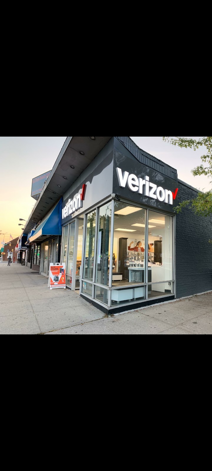 Verizon Authorized Retailer, Best Wireless | 253-25 Union Tpke, Queens, NY 11004 | Phone: (718) 343-8300