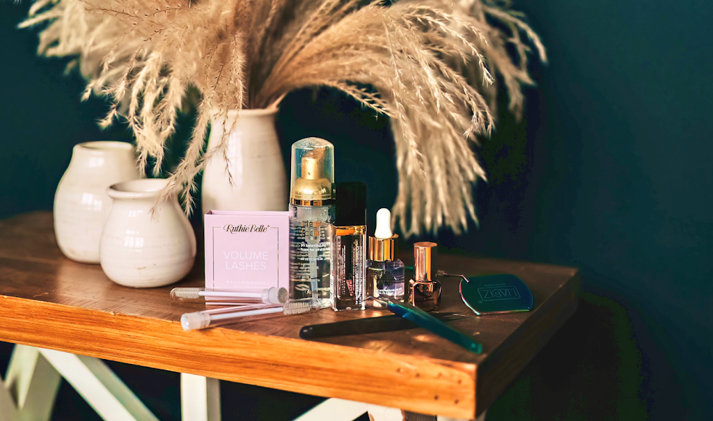 Ohio Roots Salon | 1561 Grange Hall Rd, Beavercreek, OH 45432, USA | Phone: (937) 736-0747