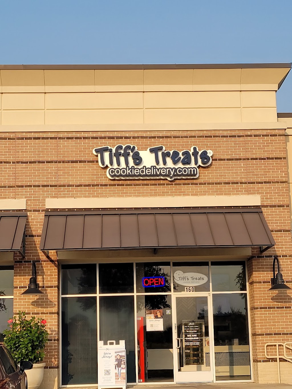 Tiffs Treats Cookie Delivery | 977 TX-121 Suite 160, Allen, TX 75013, USA | Phone: (469) 342-0640