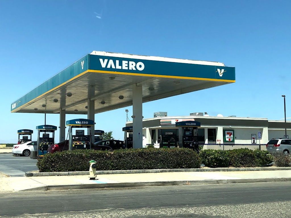 Valero | 21938 CA-46, Lost Hills, CA 93249, USA | Phone: (210) 345-2000