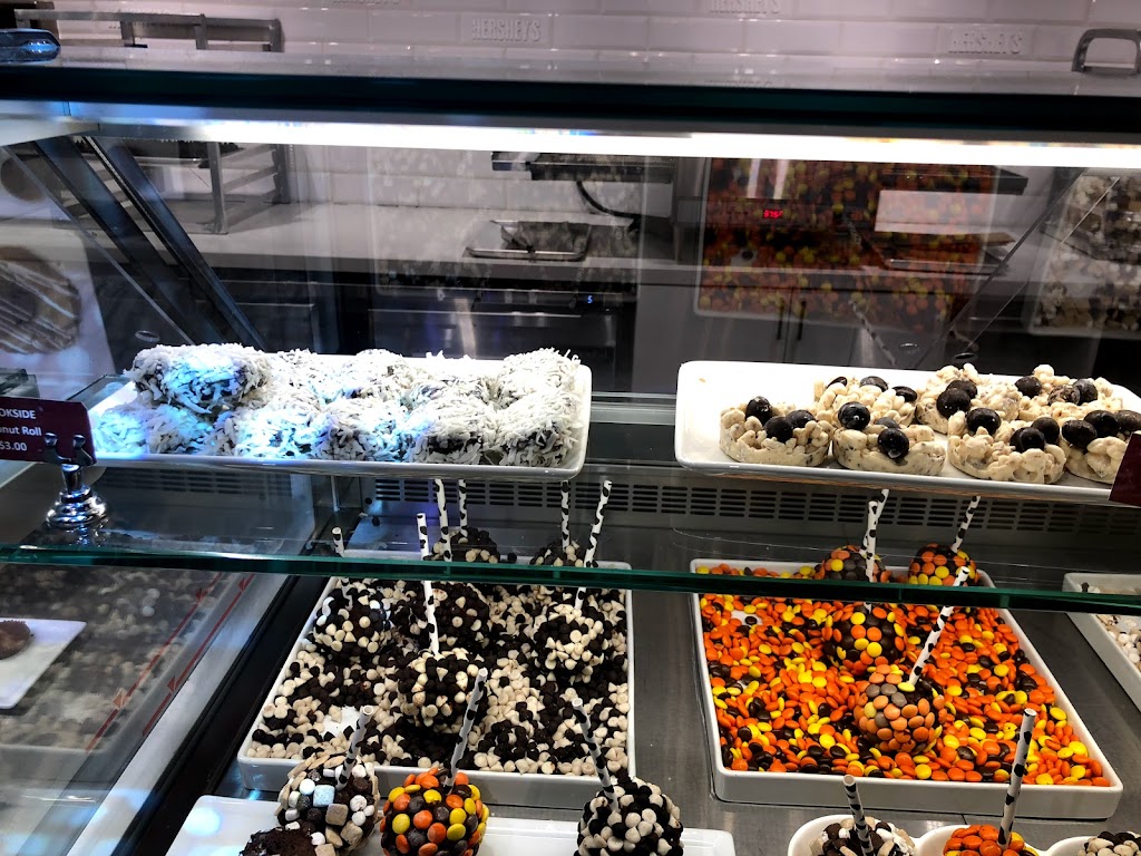 Hersheys Chocolate World | 20 Times Square, 701 7th Ave, New York, NY 10036, USA | Phone: (212) 581-9100