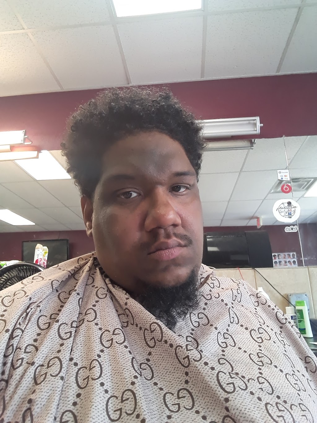 platinum stylez barbershop | 321 E 200th St, Euclid, OH 44119, USA | Phone: (216) 713-0033