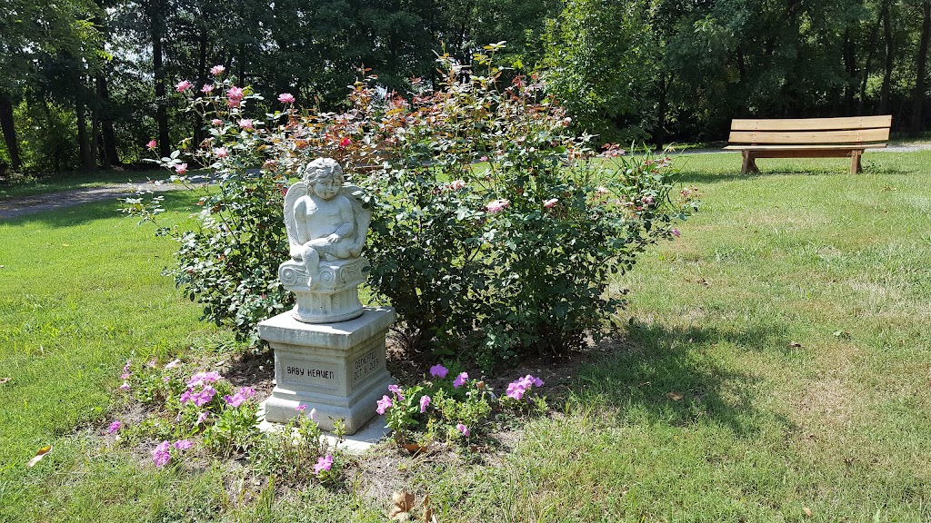 Father Dickson Cemetery | 845 Sappington Rd, St. Louis, MO 63126, USA | Phone: (314) 822-8221