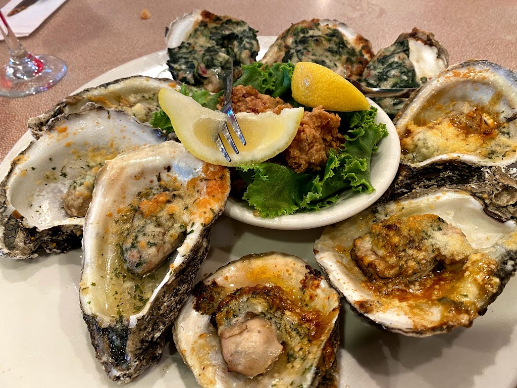 Anna Maria Oyster Bar Ellenton | 1525 51st Ave E, Ellenton, FL 34222, USA | Phone: (941) 721-7773