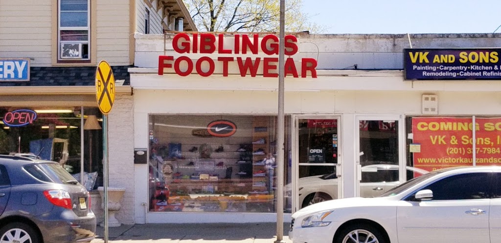 Giblings Footwear | 382 Ramapo Valley Rd A, Oakland, NJ 07436, USA | Phone: (201) 337-7971