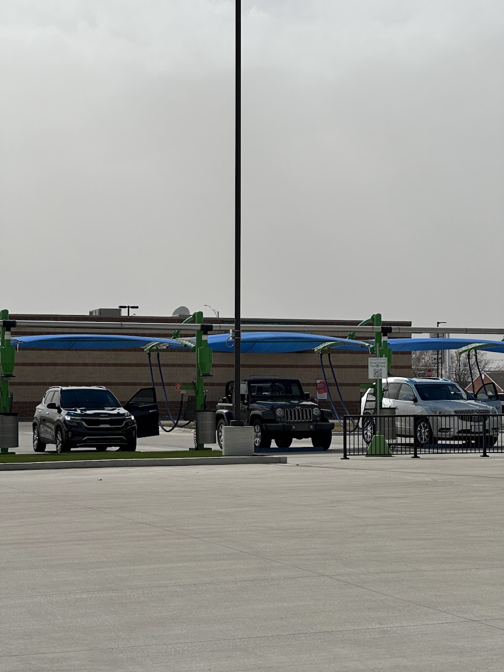 IQ Car Wash - McPherson | 201 Centennial Dr, McPherson, KS 67460, USA | Phone: (620) 654-8305