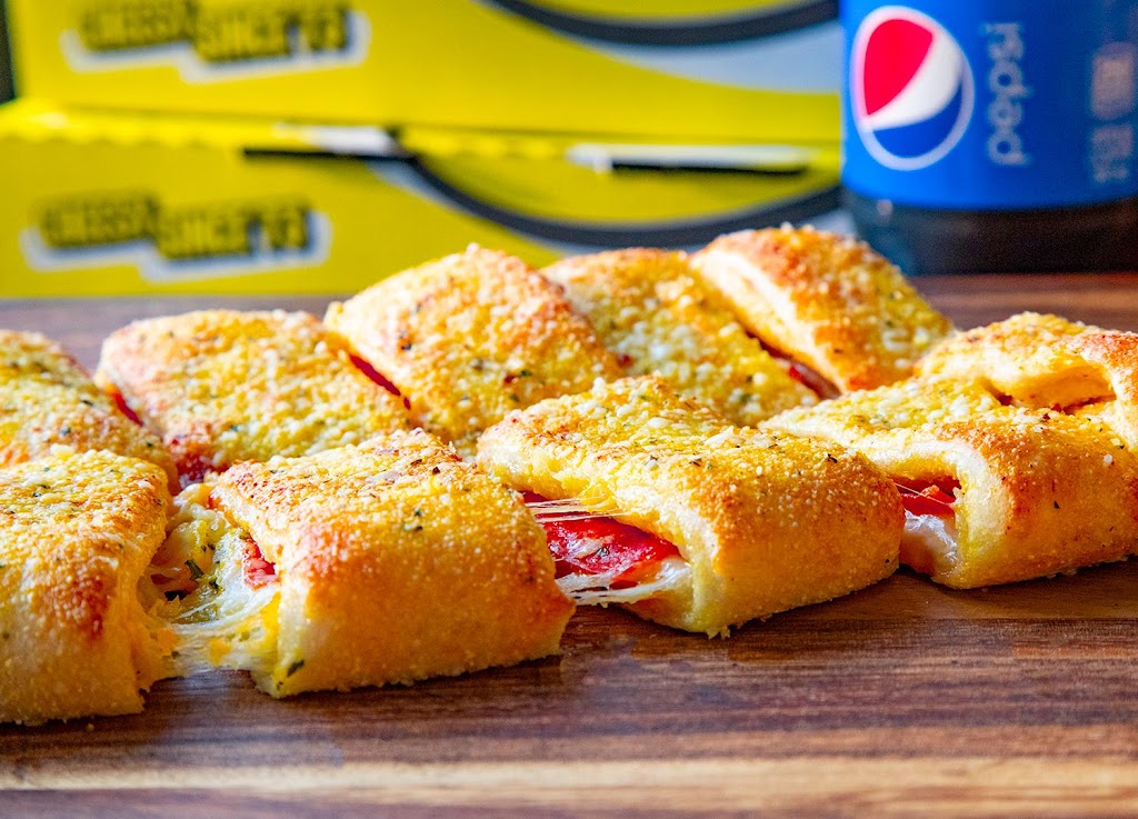 Hungry Howies Pizza | 13229 14 Mile Rd, Sterling Heights, MI 48312, USA | Phone: (586) 264-0215