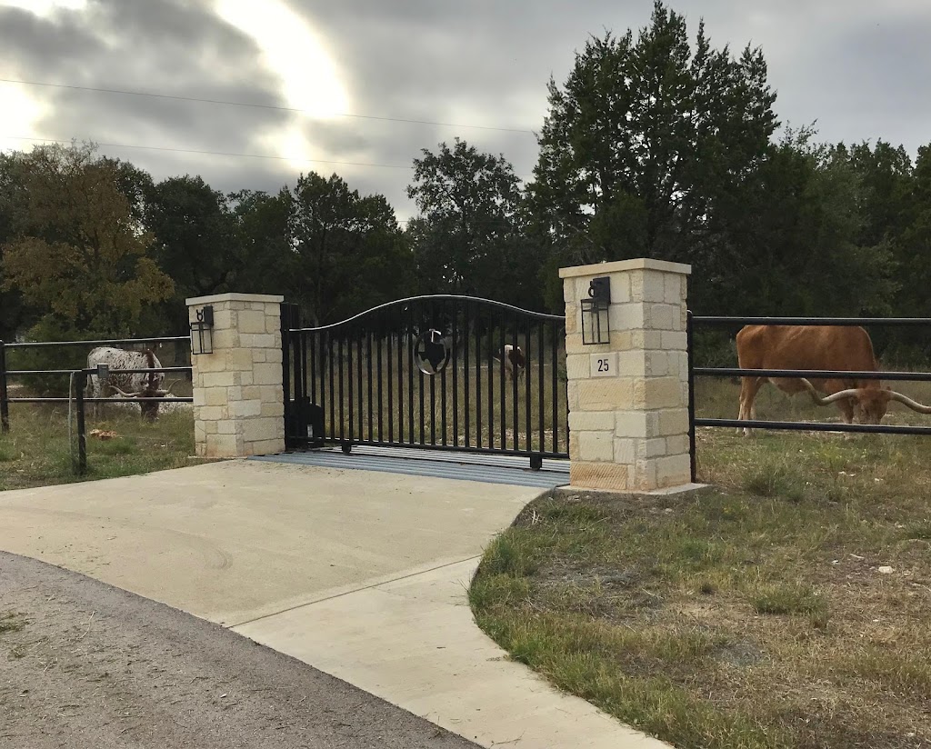 Rocky Top Ranch HOA | 725 Camp Springs Ln, Georgetown, TX 78633, USA | Phone: (512) 635-4411