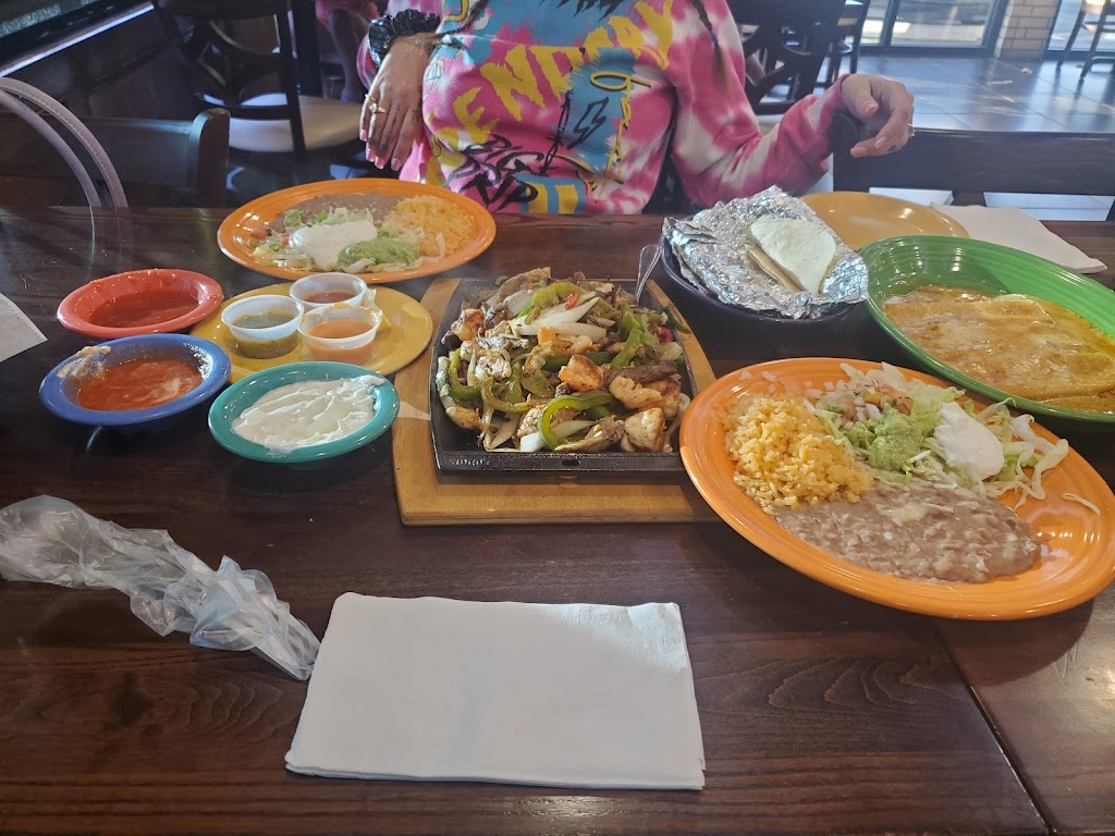 San Luis Restaurant 2 | 4207 W Gate City Blvd, Greensboro, NC 27407 | Phone: (336) 617-5508