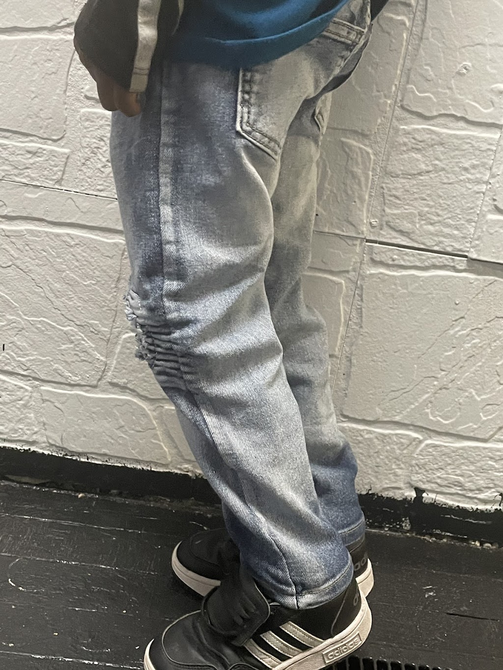 CLSB Shoes & Apparel 108 E Midlothian Blvd, Youngstown, OH 44507, USA