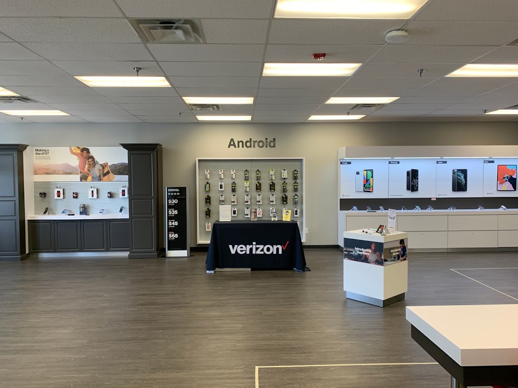 Verizon Authorized Retailer - Russell Cellular | 6307 Burlington Rd Ste N, Whitsett, NC 27377, USA | Phone: (336) 446-1100