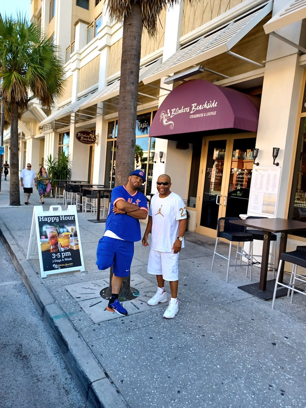 Blinkers Beachside Steakhouse and Lounge | 476 Mandalay Ave, Clearwater, FL 33767, USA | Phone: (727) 754-1757