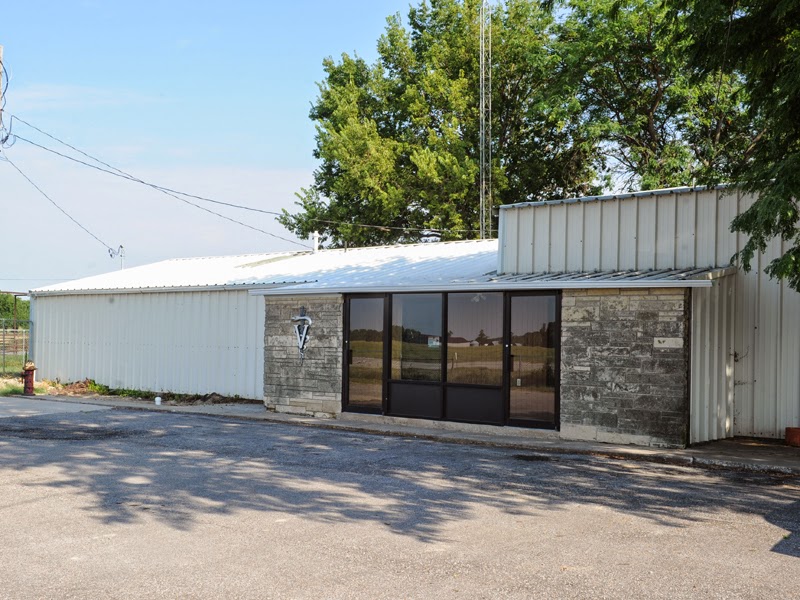 Hillsboro Animal Clinic, LLC | 1994 Holly, Hillsboro, KS 67063, USA | Phone: (620) 947-3993