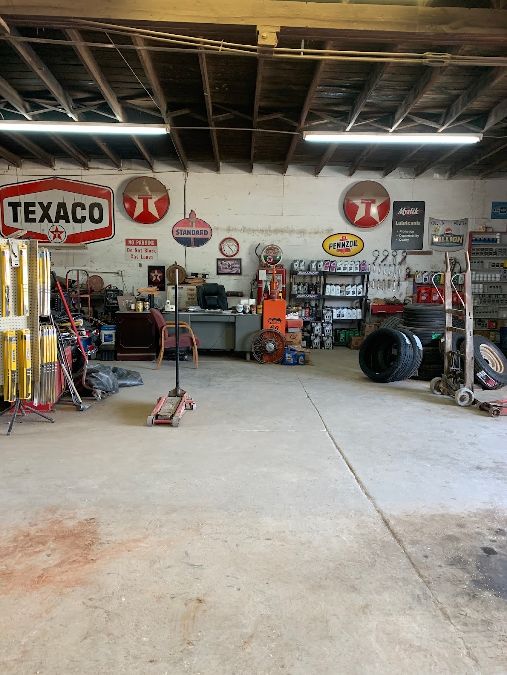 Mcloud Tire Service | 103 N 4th St, McLoud, OK 74851, USA | Phone: (405) 834-9175