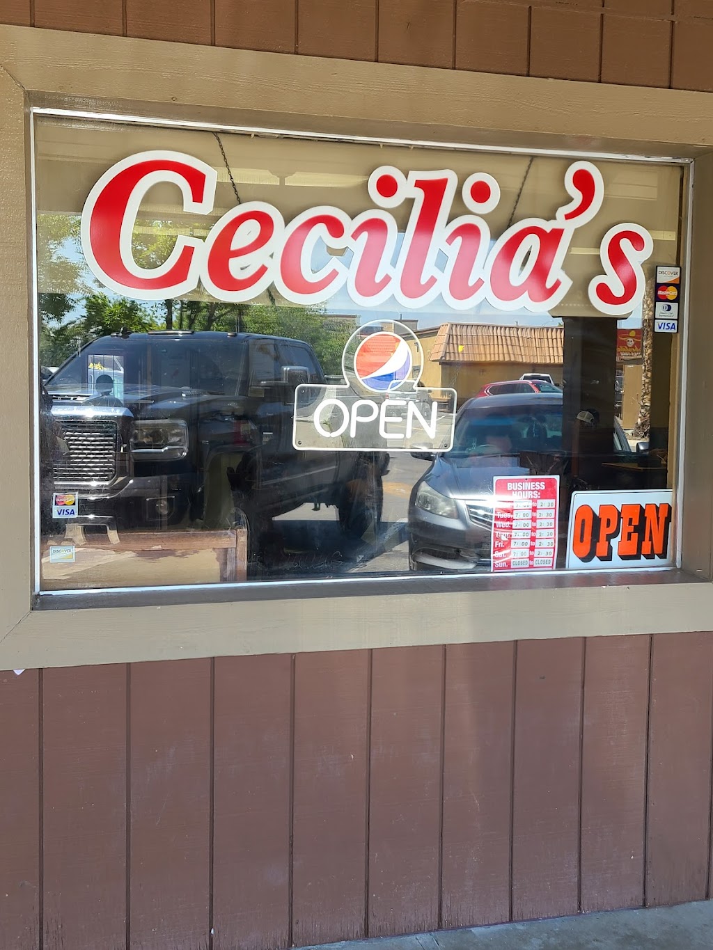 Cecilias Restaurant | 15085 W Whitesbridge Ave, Kerman, CA 93630, USA | Phone: (559) 846-7322