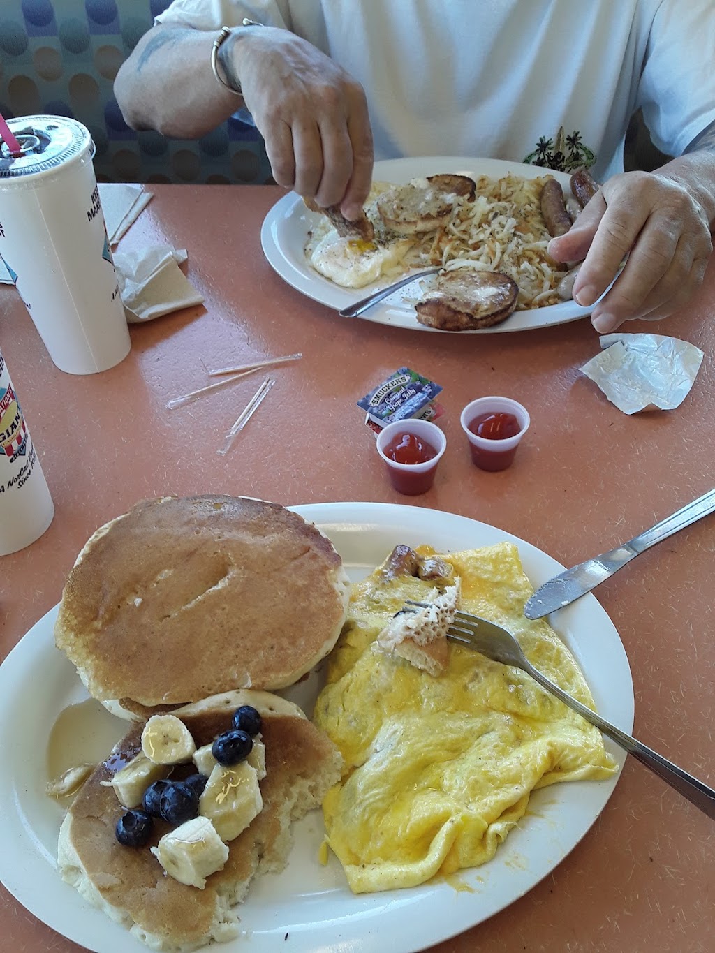 Nations Giant Hamburgers & Great Pies | 3789 Railroad Ave, Pittsburg, CA 94565, USA | Phone: (925) 432-3103