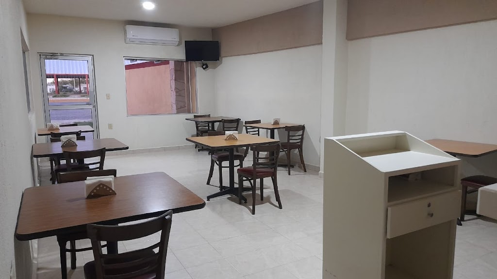 HOTEL SAN FELIPE | CARRETERA A COLOMBIA MONTERREY -NUEVO LAREDO KILOMETRO 186, Estación Rodríguez, 65042 Anáhuac, N.L., Mexico | Phone: 873 737 2458