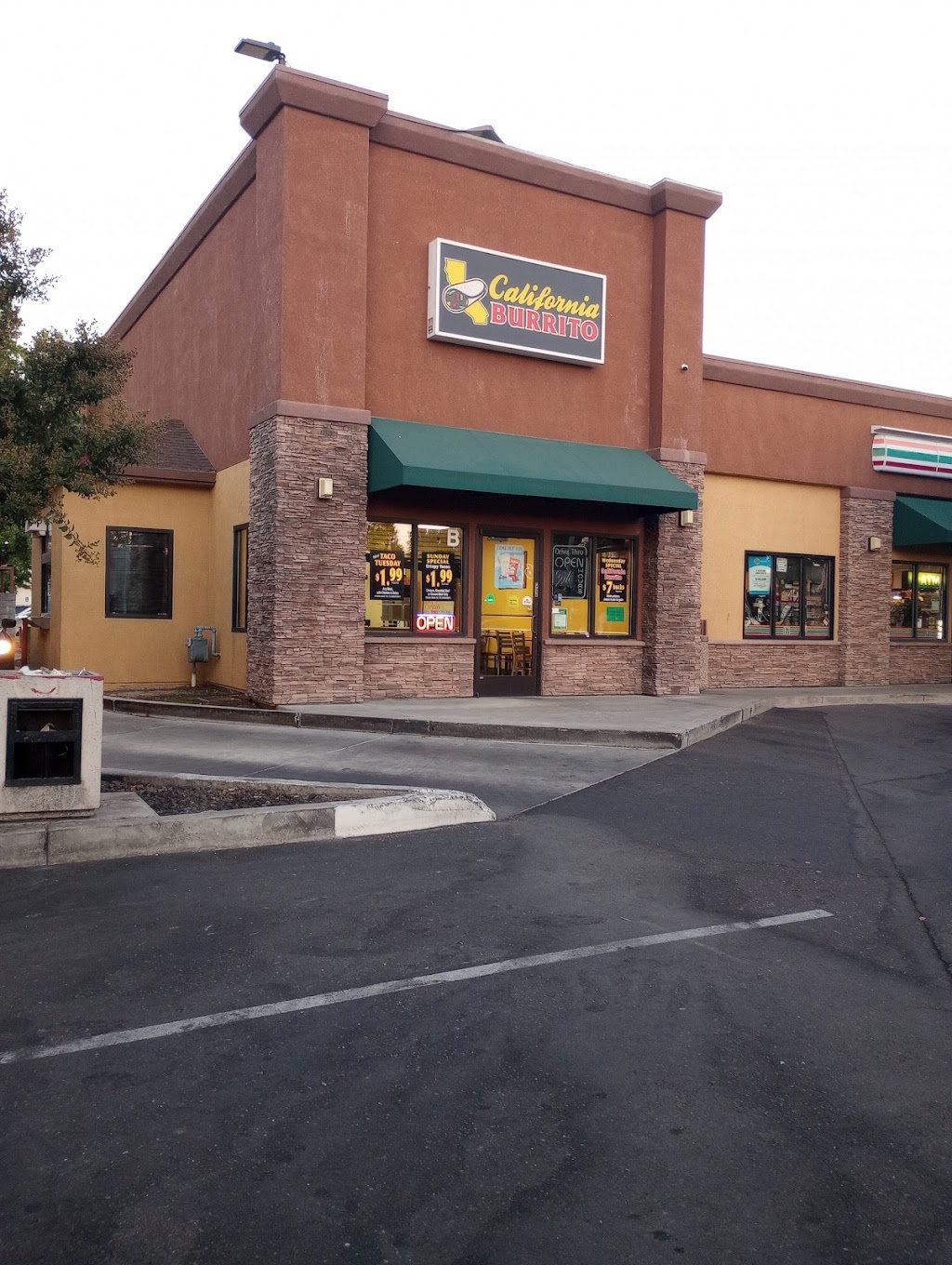 California Burritos Mexican Food | 1300 Fulton Ave B, Sacramento, CA 95825, USA | Phone: (916) 977-3585
