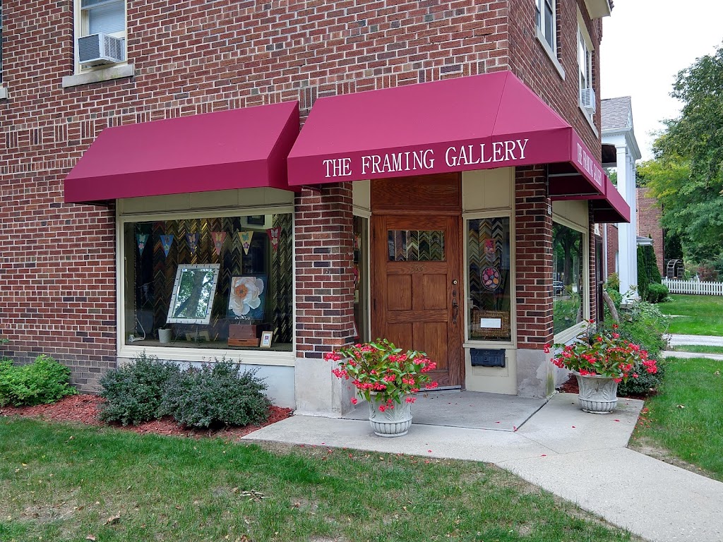 Framing Gallery | 733 E Henry Clay St, Milwaukee, WI 53217, USA | Phone: (414) 964-1125