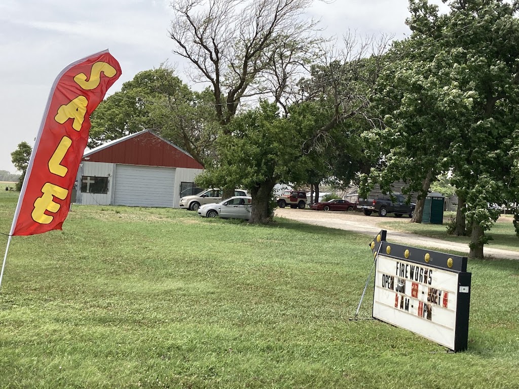 Country Fireworks Inc | 45 27th Ave, Moundridge, KS 67107, USA | Phone: (620) 327-4513