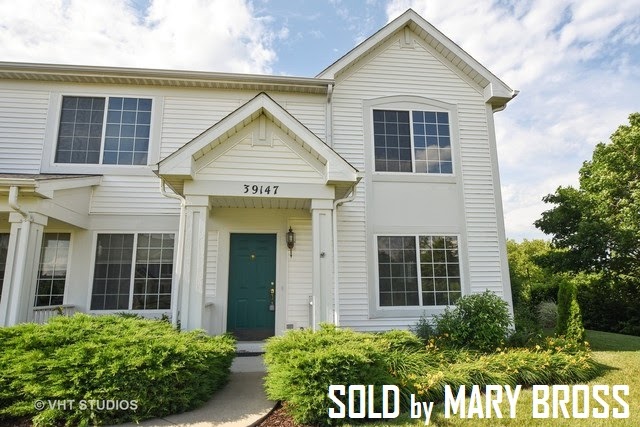 Mary Brack, Baird & Warner Real Estate | 11 W Schaumburg Rd, Schaumburg, IL 60194, USA | Phone: (847) 923-6943